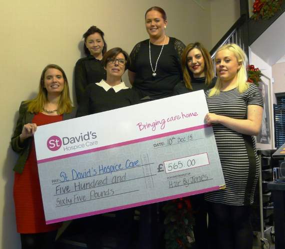 Monmouth lady golfers raise charity cash for St David’s Hospice Care