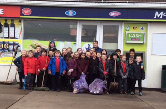 Kids clean up community