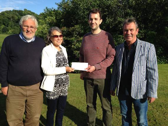 Community choir donates £1,000 to Save the Children