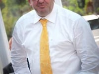 Manager pays tribute to outgoing chairman