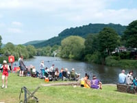 Sun shines for regatta