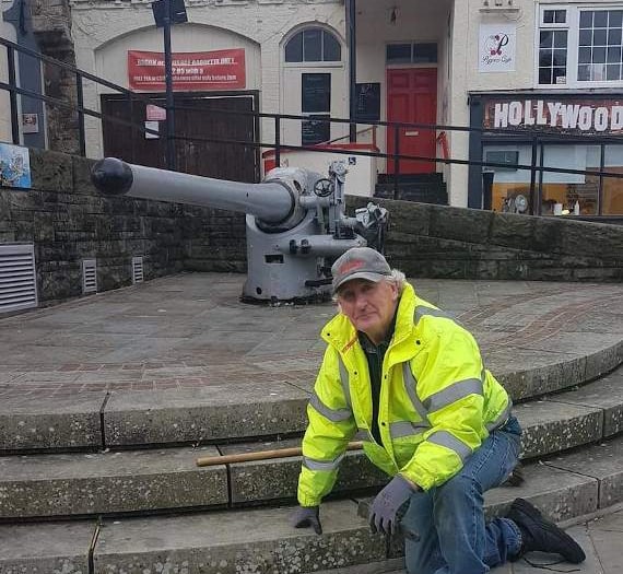 Anger over gun article