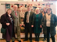 Schoolchildren praised after making First World War tribute quilt
