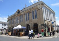 Monmouth Town Council to move to hybrid meetings