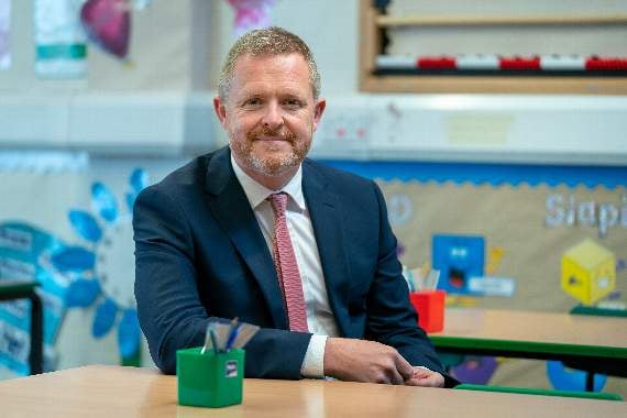Education minister praises students for exam achievements