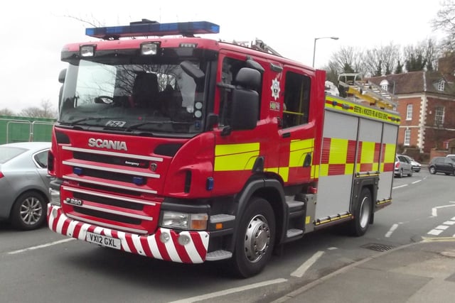 Horses rescued as trailer overturns on A40