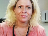 Gender doctor loses license to practise