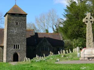 Explore a church and benefit from activities