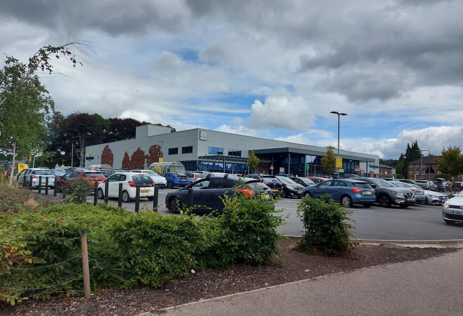 Oversight must be tightened at supermarket