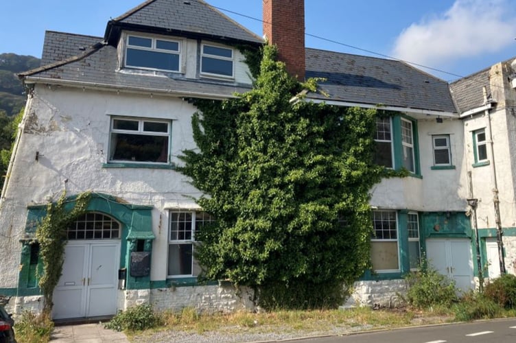 Outside of the Tilers Arms in Blaina to be sold for auction by PFA