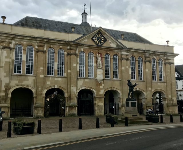 Councillors recommend refusal for two storey extension
