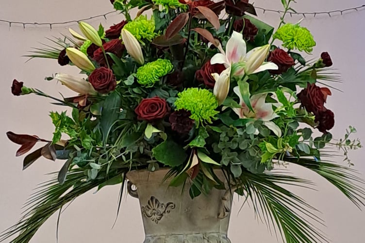 Floral display for November 2022 report of Monmouth Floral Society