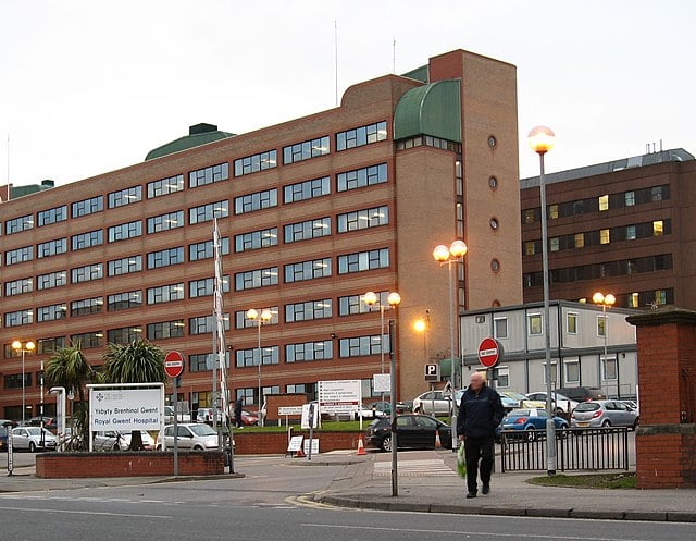 Cancer patient sleeps in hospital cupboard