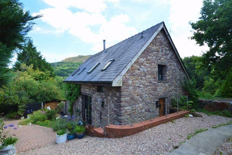 monmouth barns