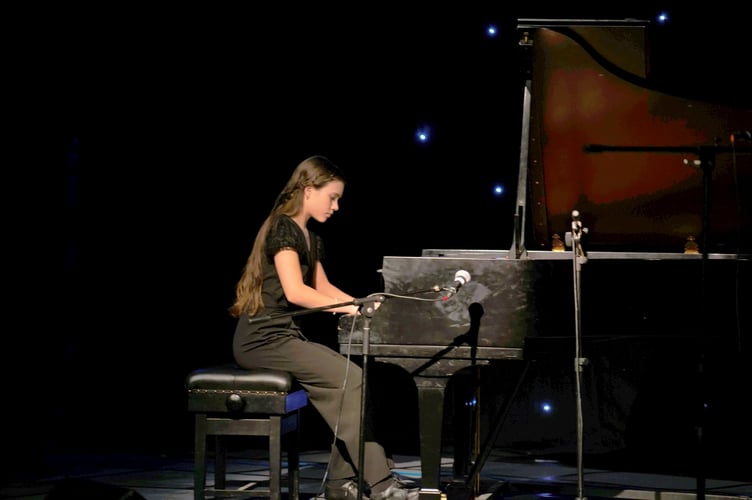 MCS Y8 pianist 'Angela' 