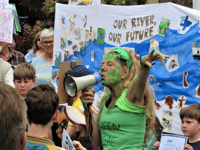 4,000 sue Welsh Water for pollution