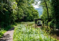 Green Flag flying on the Monmouthshire & Brecon Canal