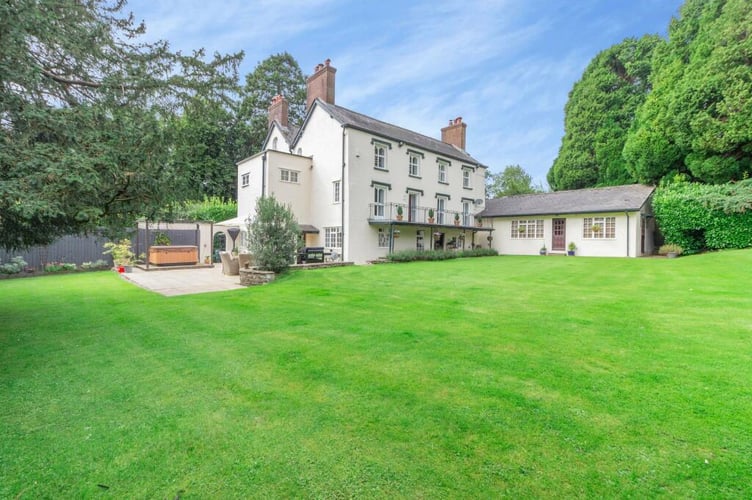 st arvans court