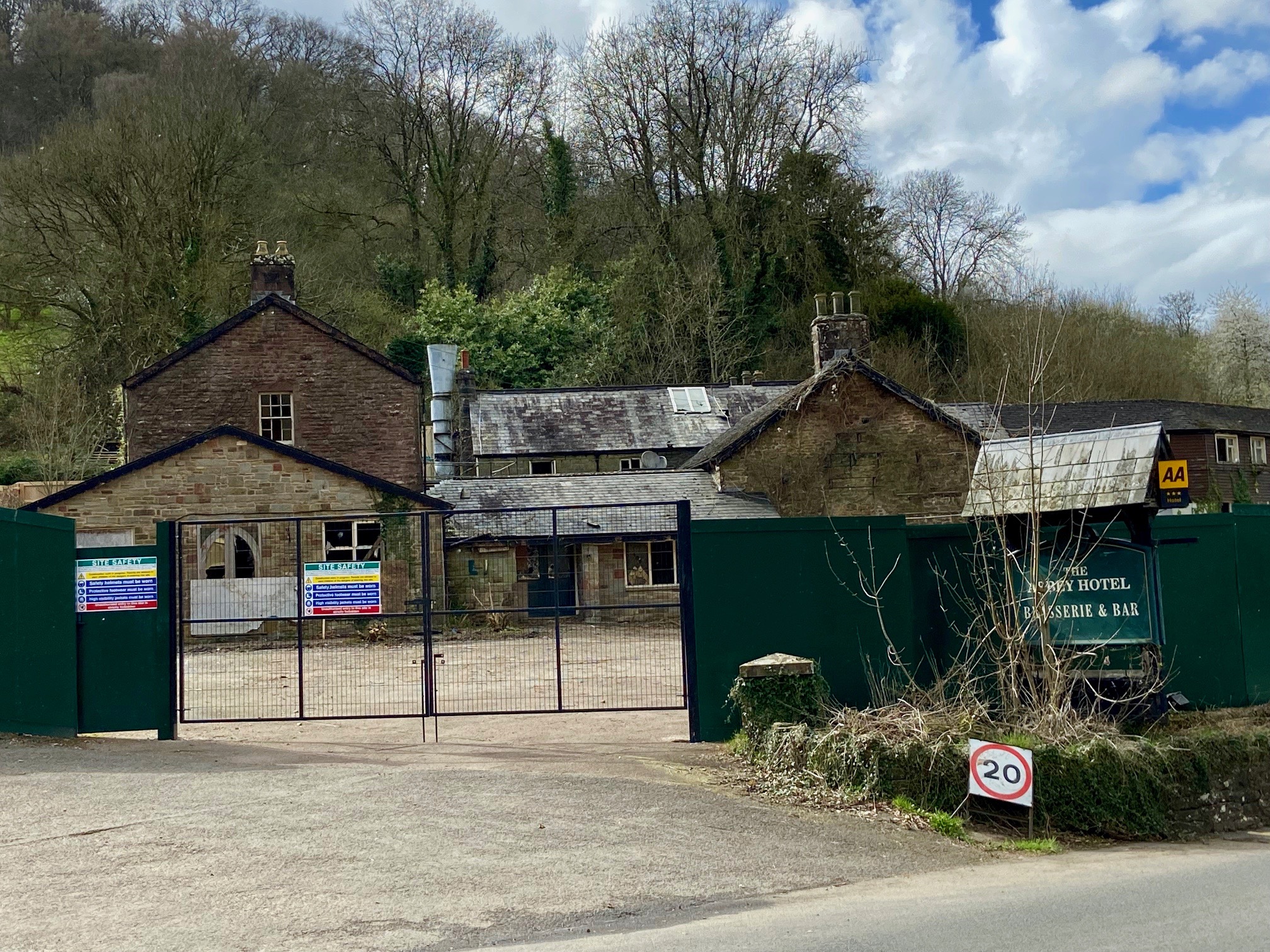 Man gave up on Tintern hotel housing plan after years of delay