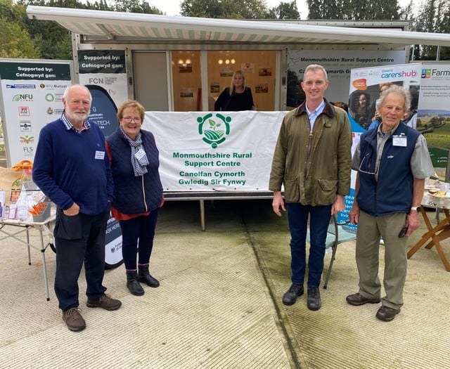 MP David Davies pays visit to Rural Support Centre at Raglan market