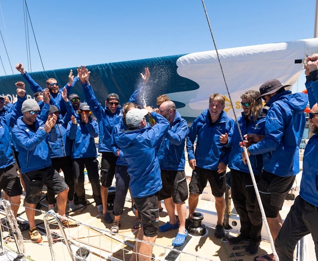 Eric the Wye king wings in for round world stage win