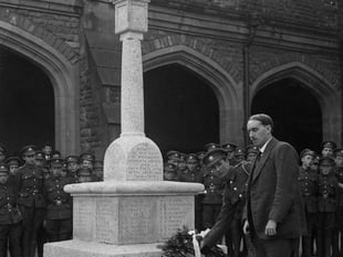 APRIL 8 OM's VC moves to National Army Museum