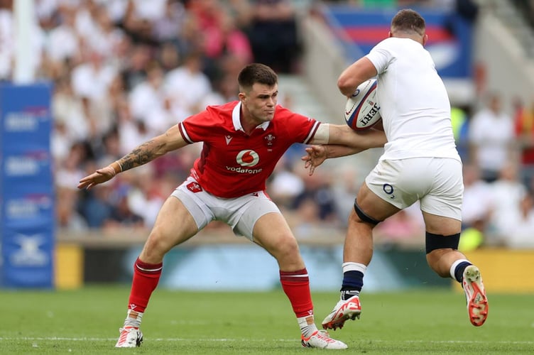 Joe Roberts will start in the centre for Wales