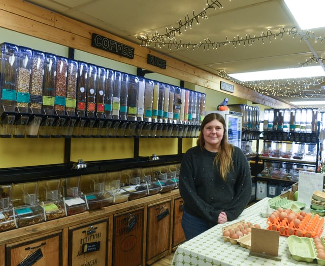 Trader hopes late night shopping will save her business