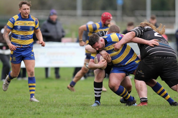 Dean Bartlett looking for a way throug