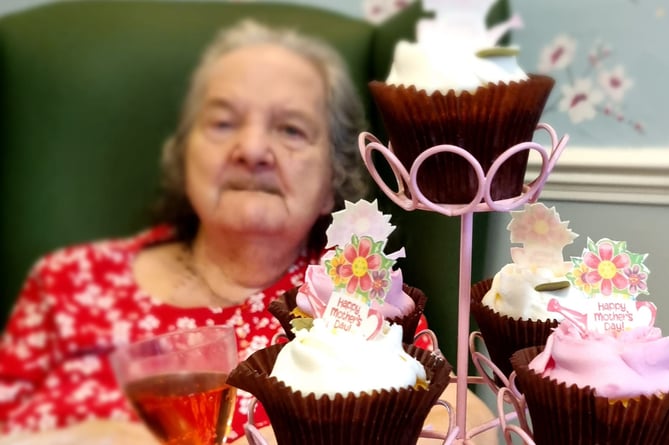 Care home celebrates Mothers day