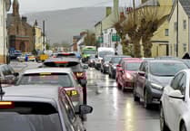 Temporary parking suspension in Monmouth for road works