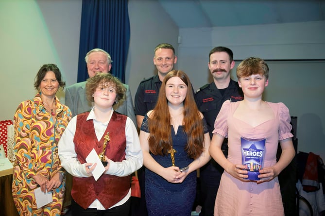 Firefighter Ash gave the ‘Best Comedy Actor’ to Hamish, Cllr David Evans gave the award for ‘Best Dance Choreography’ to Ella and ‘Best Vocal Performance’ went to Jeff