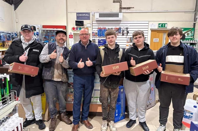 Jon with Mark from Robert Price Builders Merchants and some of the youngsters