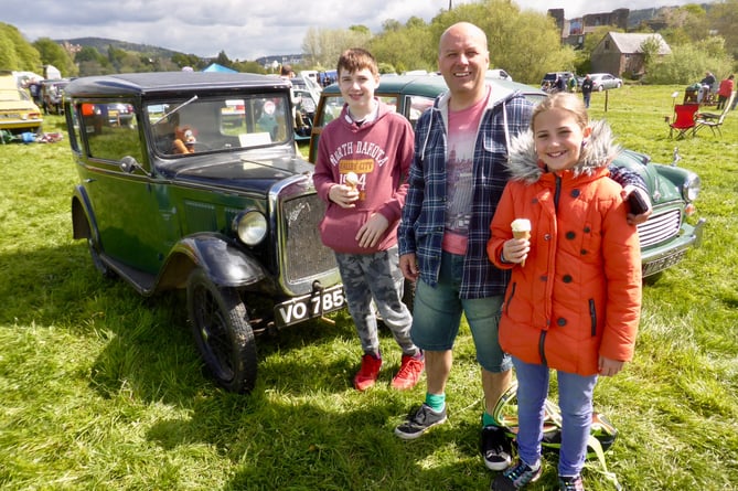 Ice creams in the sunshine at the Border Counties Steam show