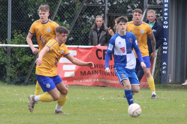 Ten man Blaenavon fought hard 