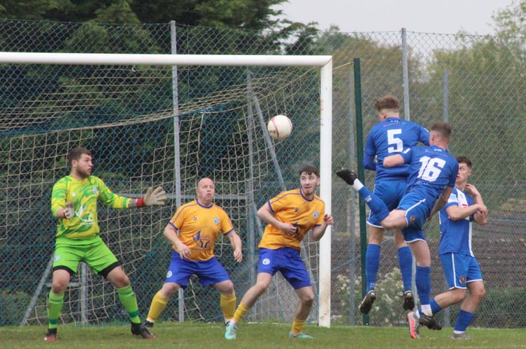 Lee Wathen saw red after handling on the line