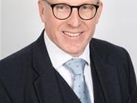 Tory deputy leader resigns amid school warning letter row