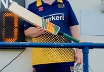 Monmouth miss out after opening stand of 61