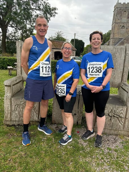 Barry Burns, Julie Glyn-Jone and Julie Gee raced the third Rose Inn run