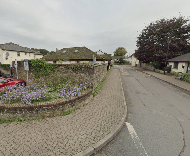 Extra car parking space for Usk