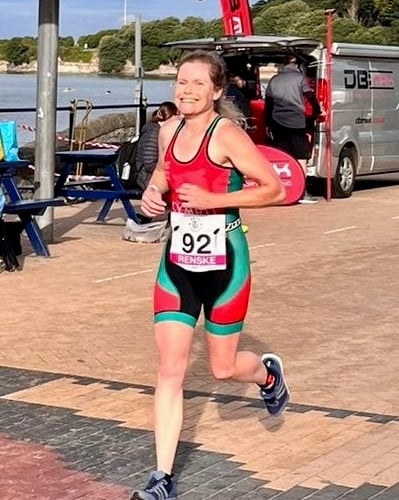 Renske Bouwens won medals racing the Barry Aqua for Tim Tri Cymru 2