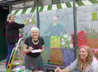 Artists bring life back to empty shops