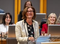 Eluned Morgan becomes First Minister