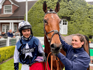 Venetia's Martator takes £100k Ascot race