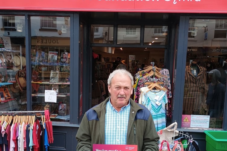 Local folk music event helps BHF Cymru 
