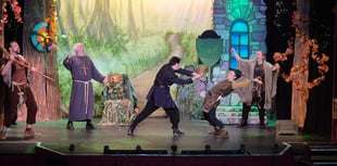 Robin Hood and the Producer Who Actually Broke Her Leg!