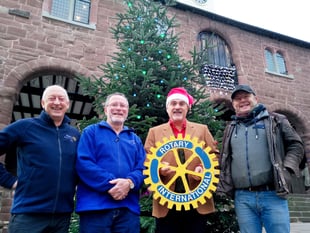 Stolen Christmas tree topper returned after 20 Years