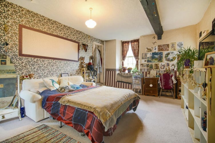 poolway house