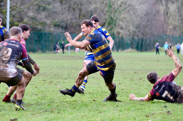 Adam Roberts charges off for his try