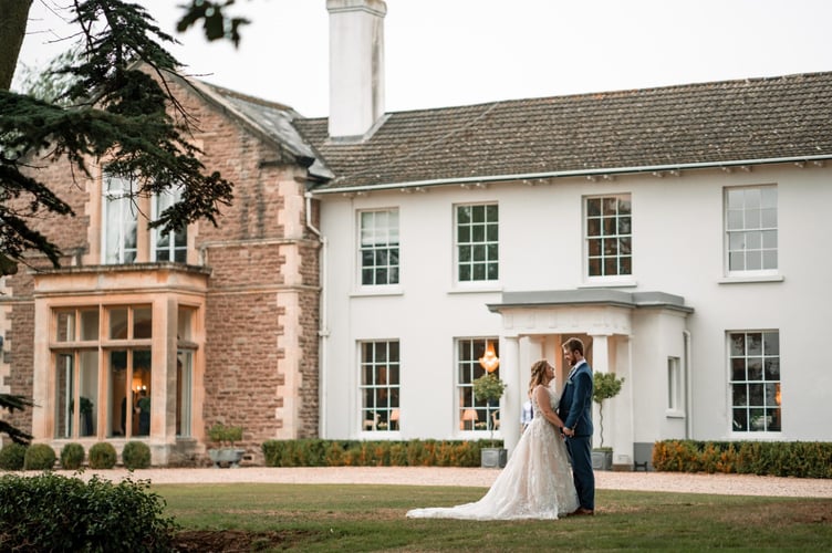 Glewstone Court wowed wedding industry judges